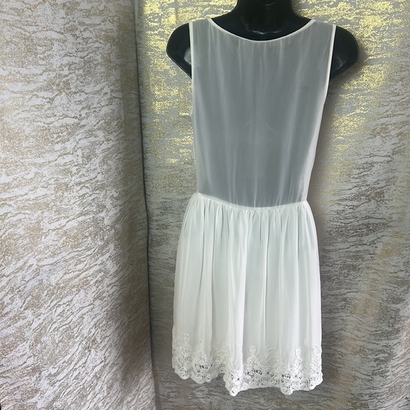 Zara Trafaluc White Crochet Lace Floral Dress Size XS - Picture 11 of 14